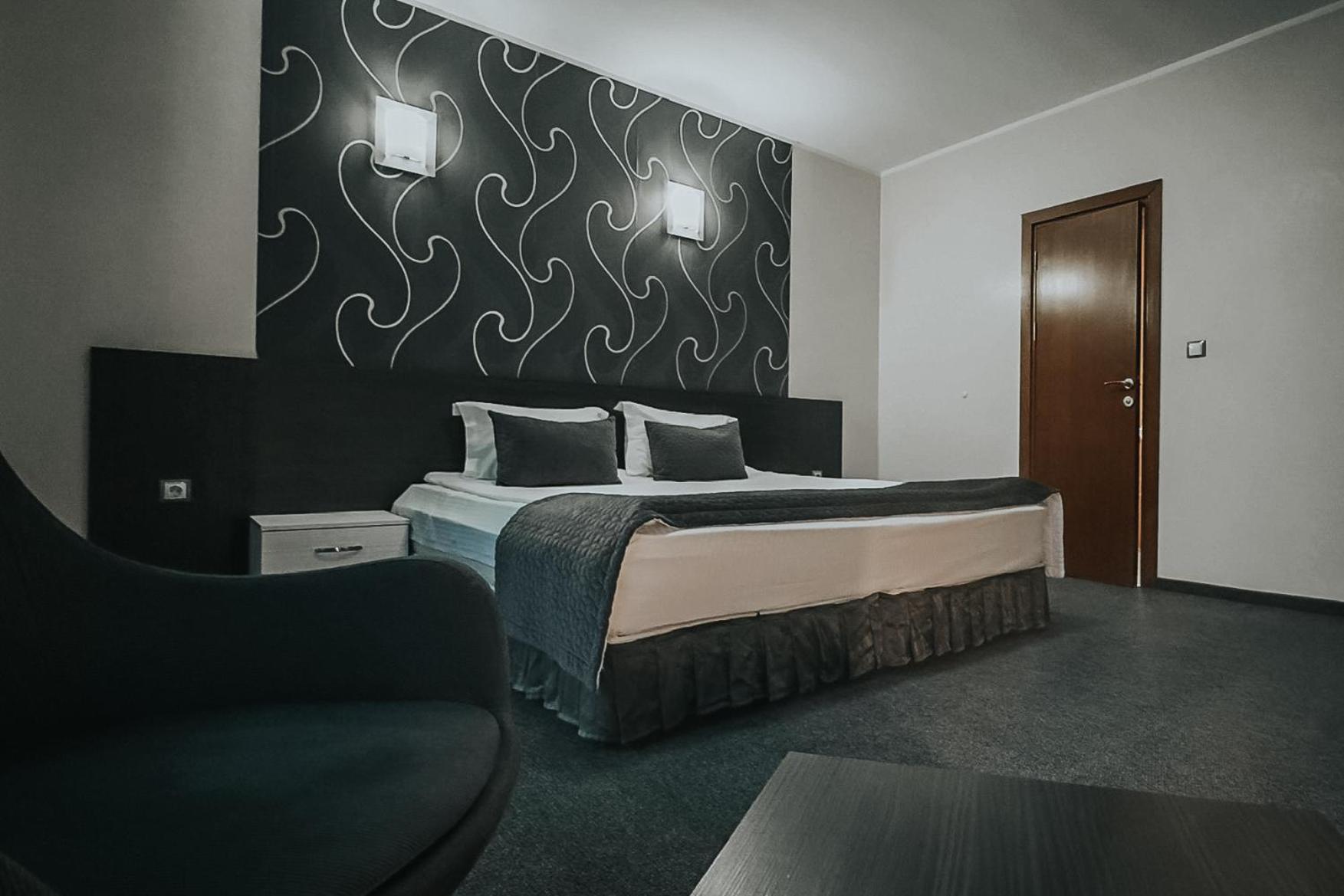 Hotel Noris プロヴディフ エクステリア 写真